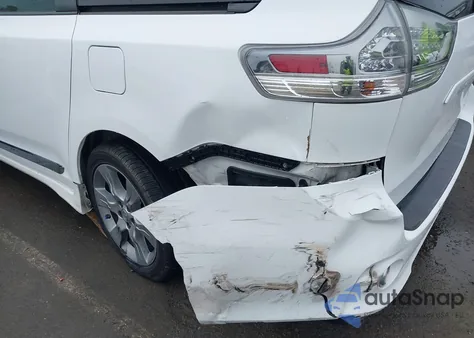 2014 Toyota Sienna Se 8 Passenger из США, поврежденный, VIN 5TDXK3DC2ES473269